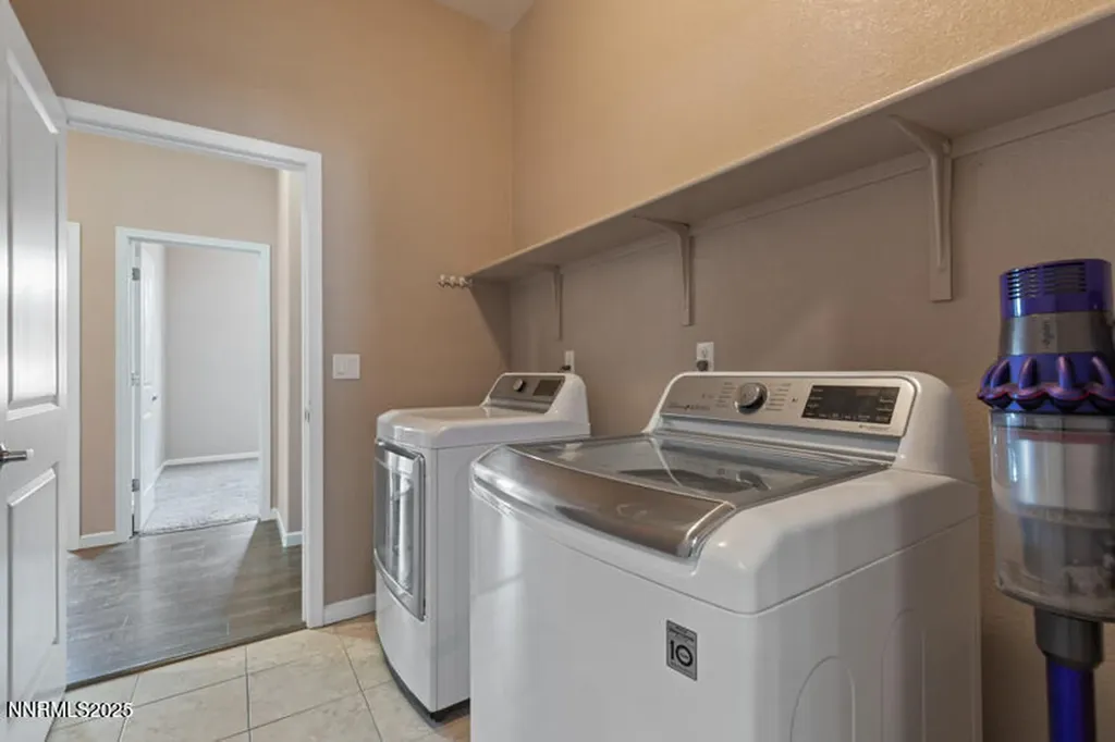 1285 Ambonnay Sparks NV 89436