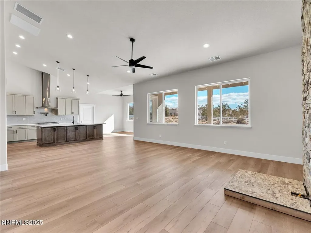1681 Grandview Minden NV 89423