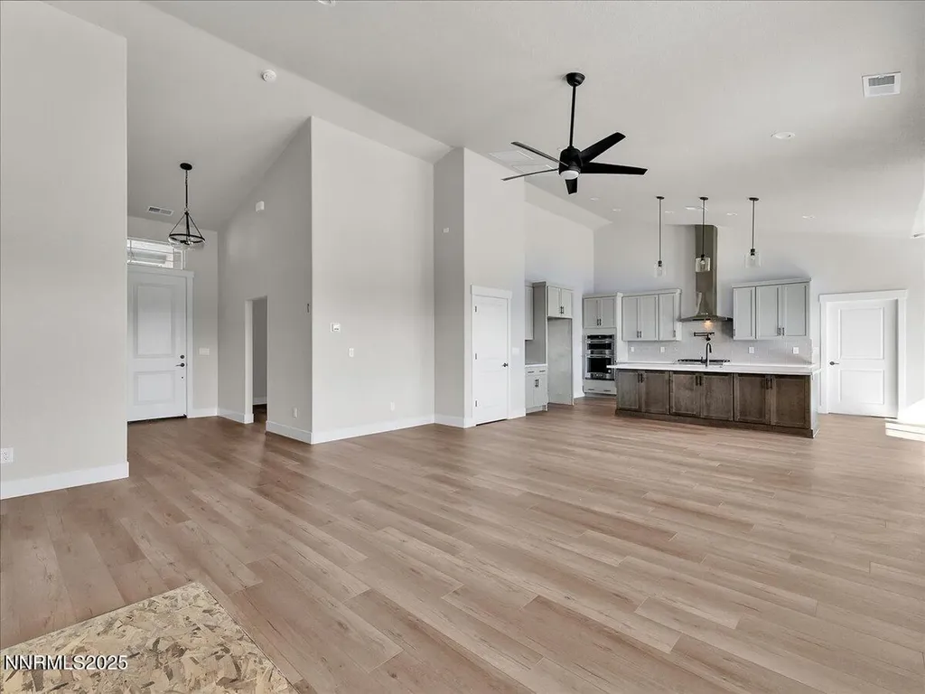 1681 Grandview Minden NV 89423
