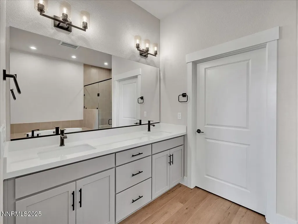 1681 Grandview Minden NV 89423