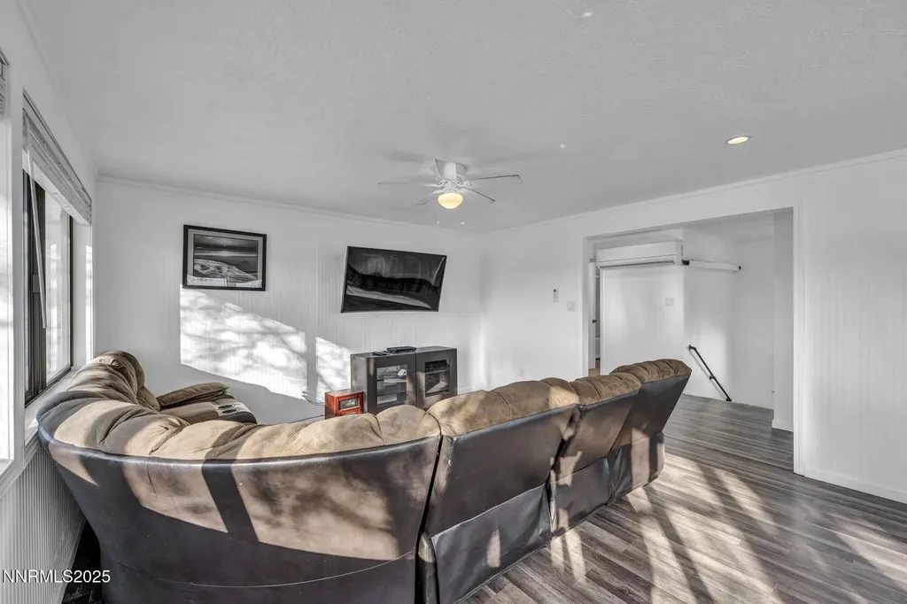 2 Newcombe Yerington NV 89447