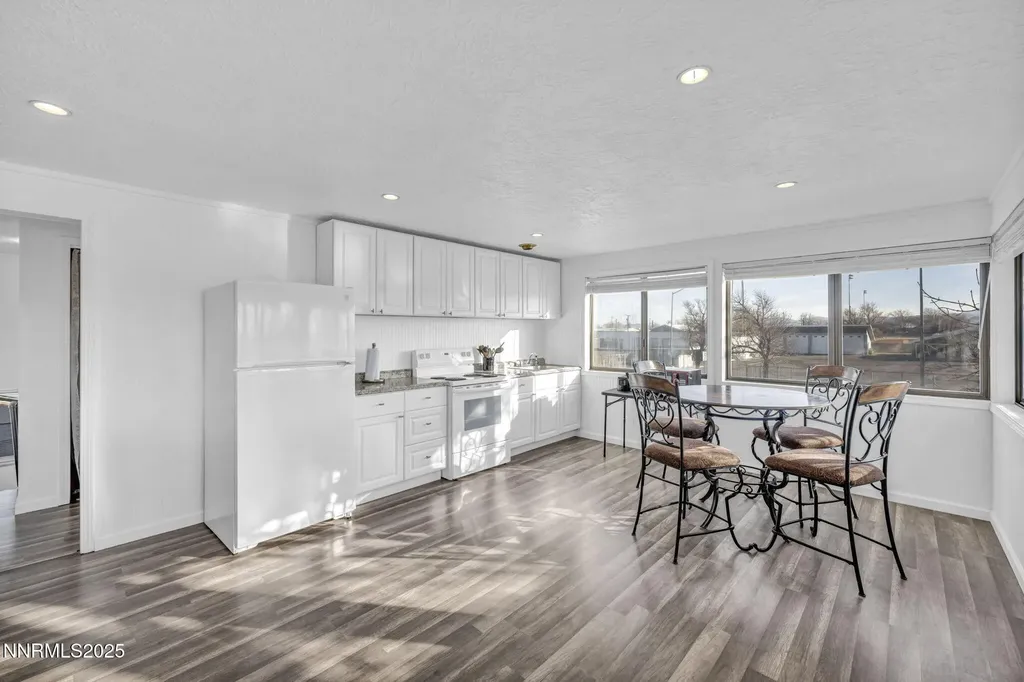 2 Newcombe Yerington NV 89447