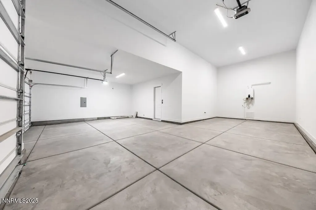 433 Pah Rah Ridge Sparks NV 89441