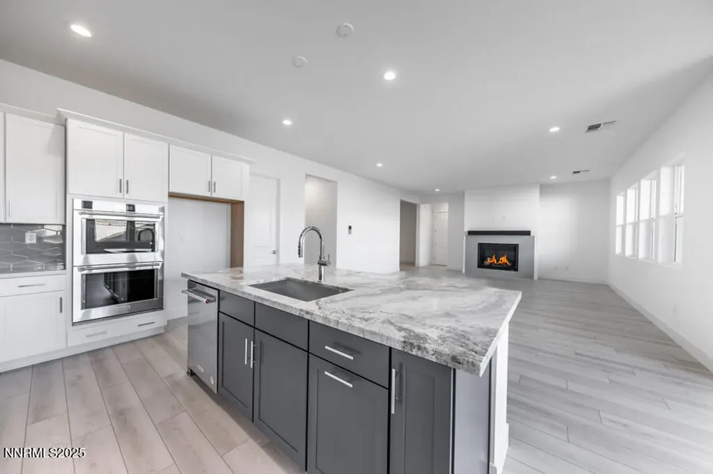 433 Pah Rah Ridge Sparks NV 89441