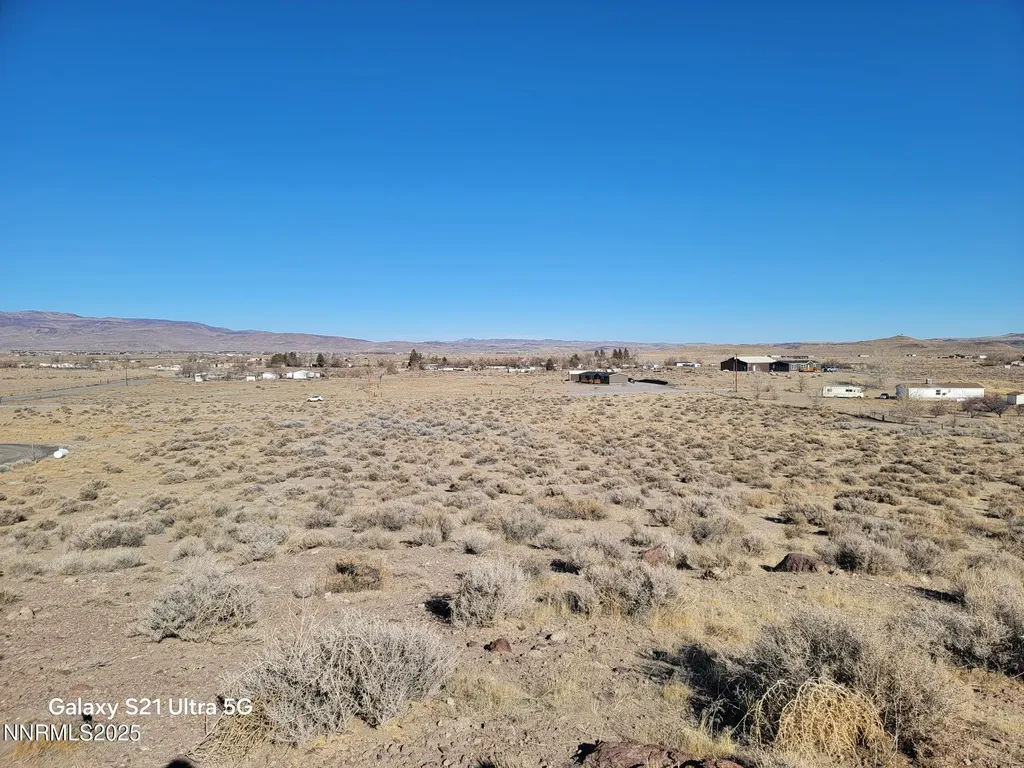 1595 6th Silver Springs NV 89429