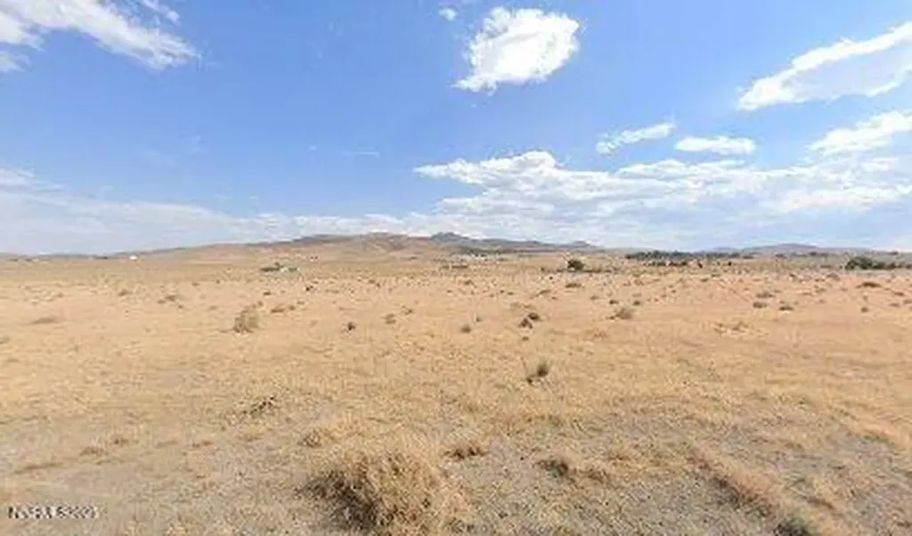 4345 Spruce Silver Springs NV 89429