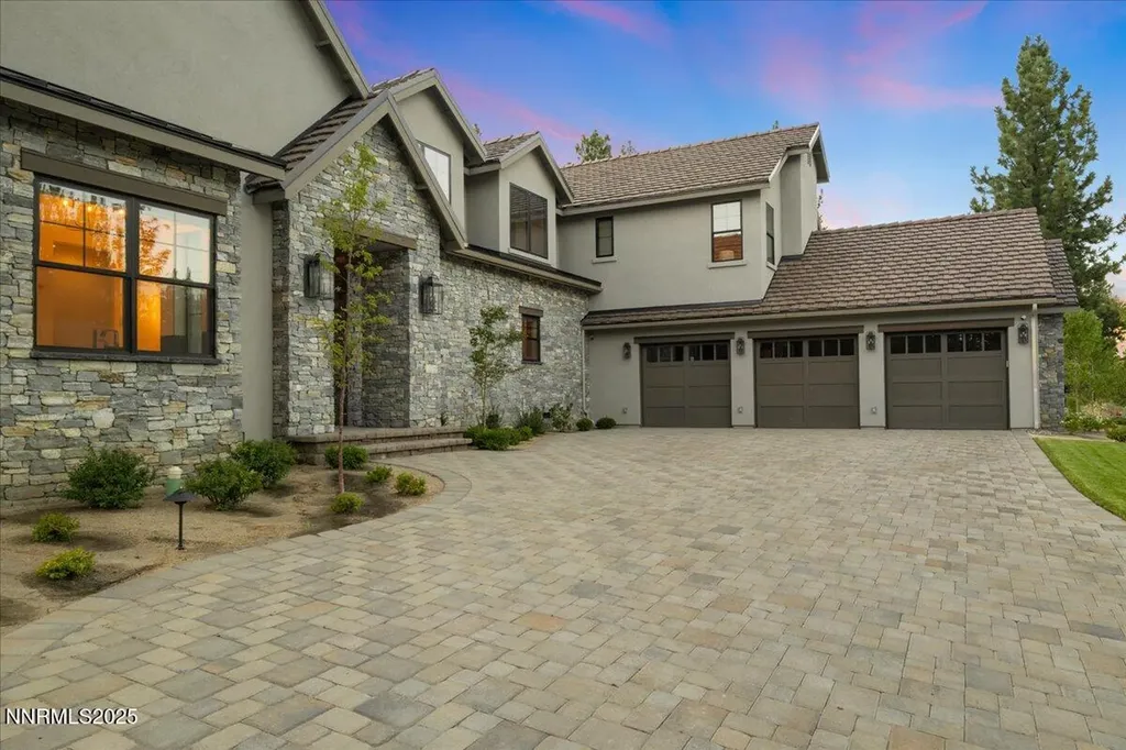 20605 Latour Reno NV 89511