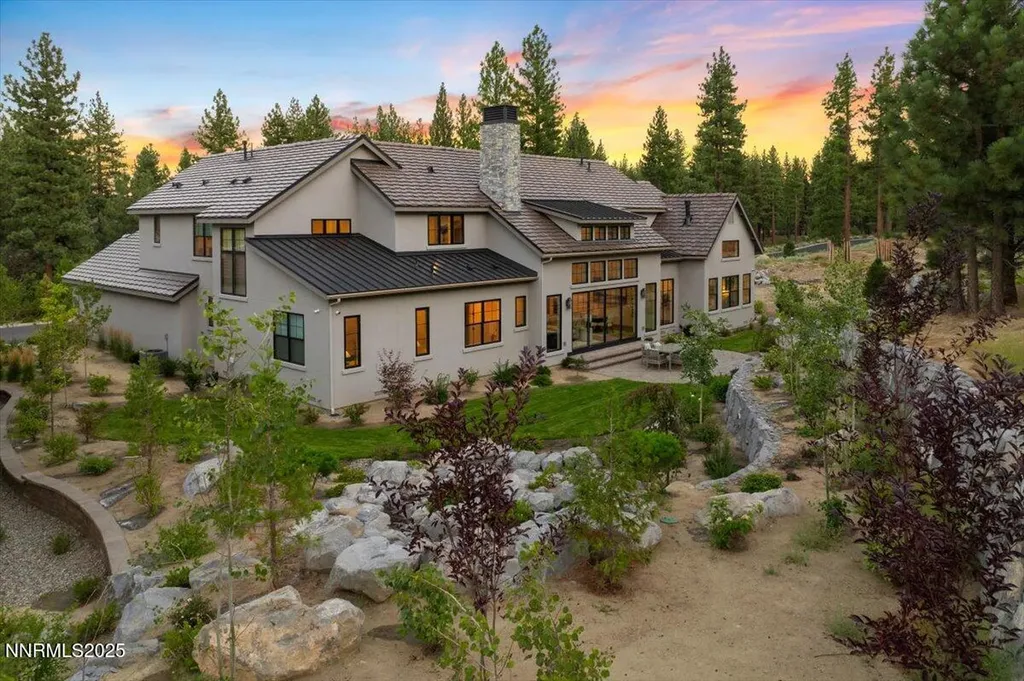20605 Latour Reno NV 89511