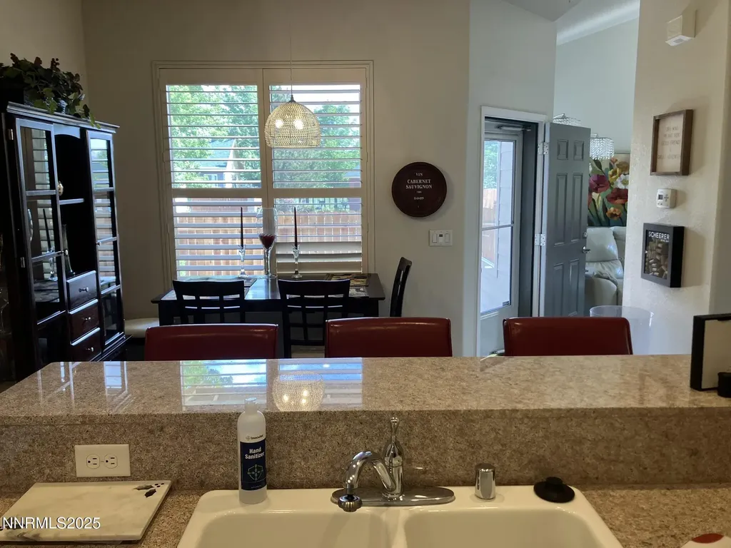 5651 Hunting Creek Sparks NV 89436