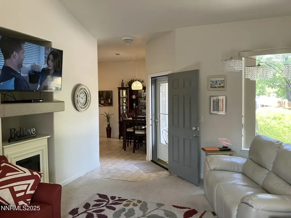 5651 Hunting Creek Sparks NV 89436