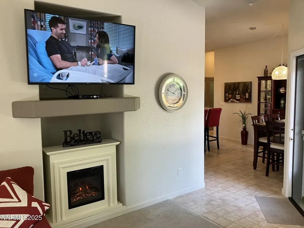 5651 Hunting Creek Sparks NV 89436