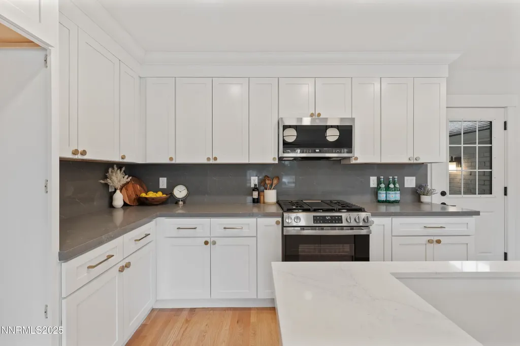 625 Hunter Lake Reno NV 89509