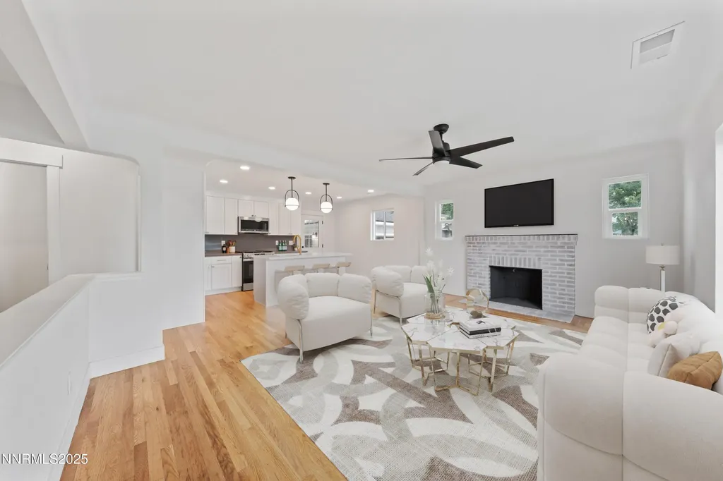 625 Hunter Lake Reno NV 89509