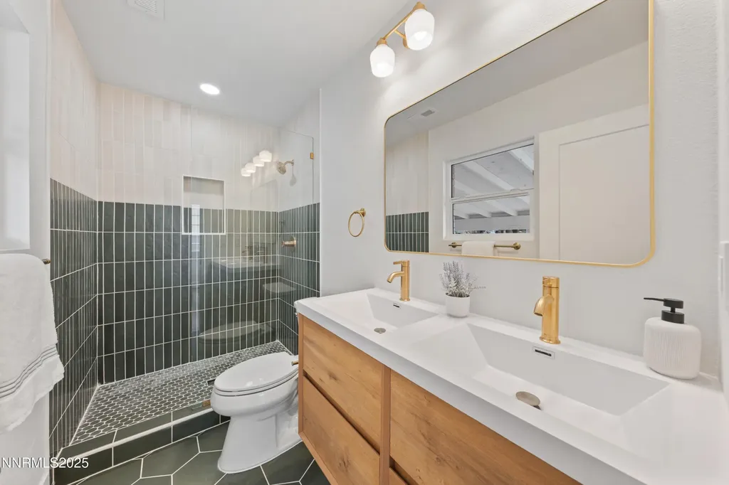 625 Hunter Lake Reno NV 89509