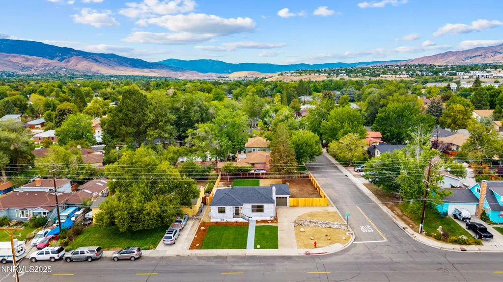 625 Hunter Lake Reno NV 89509