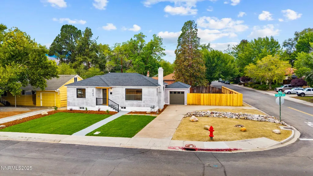 625 Hunter Lake Reno NV 89509
