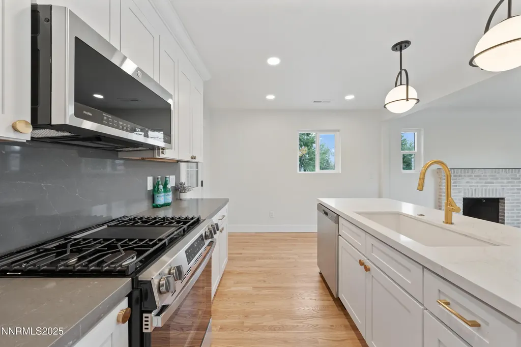 625 Hunter Lake Reno NV 89509