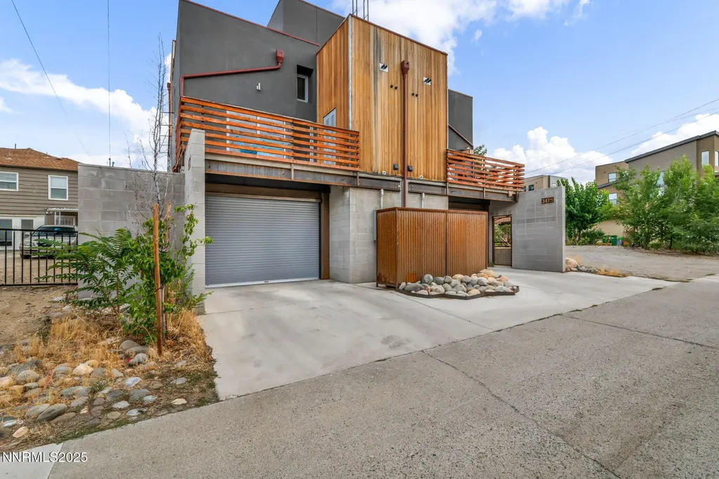 343 & 347 Mount Rose Street Reno NV 89509