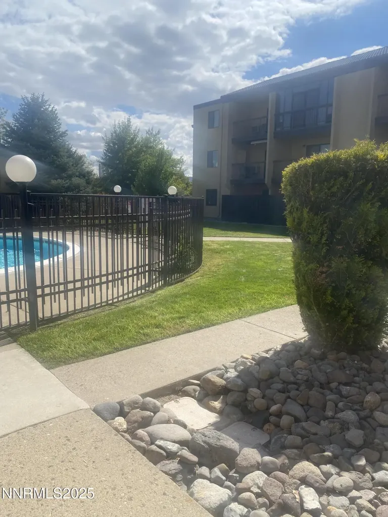 2450 Lymbery Reno NV 89509