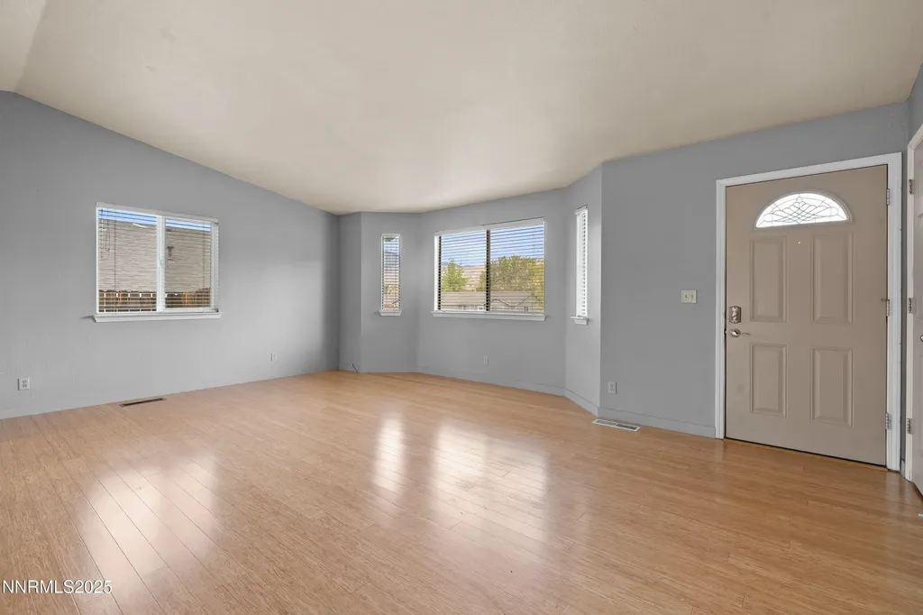 997 Ridgeview Carson City NV 89705