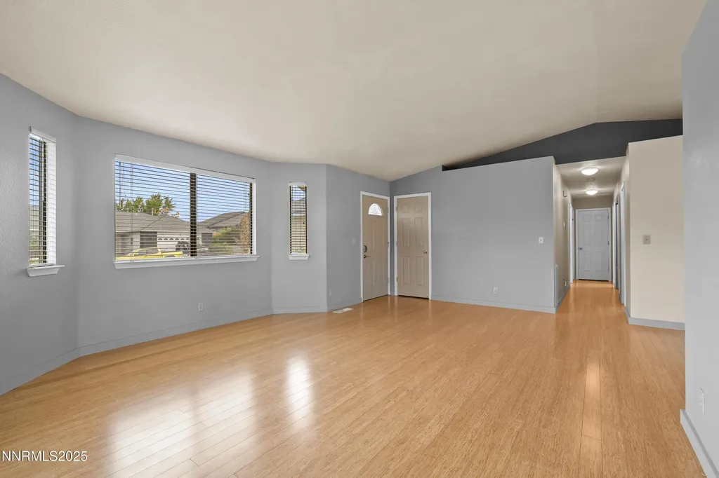 997 Ridgeview Carson City NV 89705