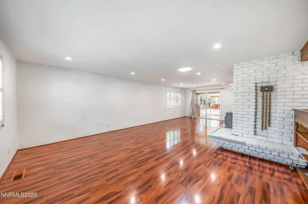 1480 Hunter Lake Reno NV 89509