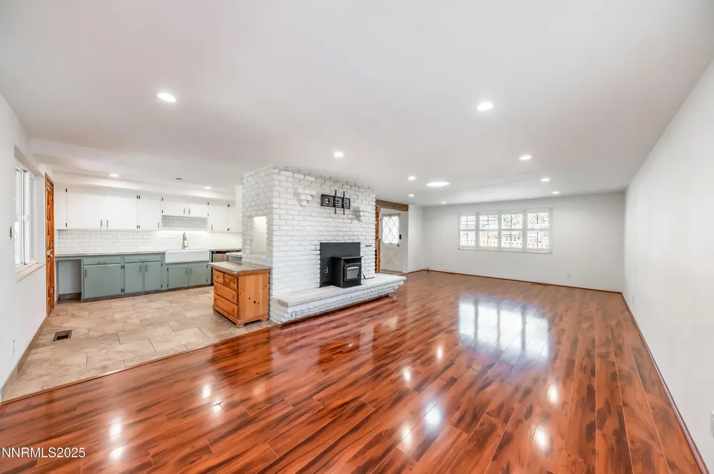 1480 Hunter Lake Reno NV 89509