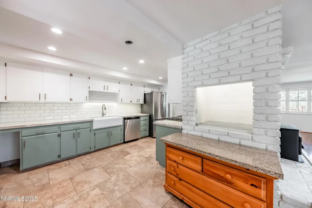 1480 Hunter Lake Reno NV 89509