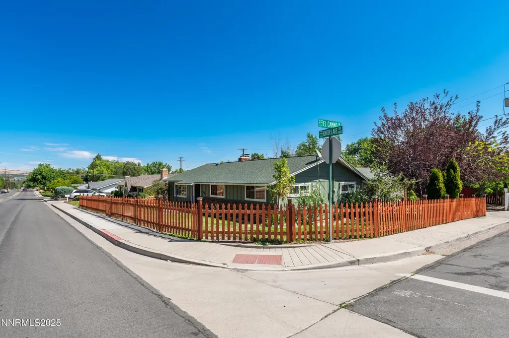 1480 Hunter Lake Reno NV 89509