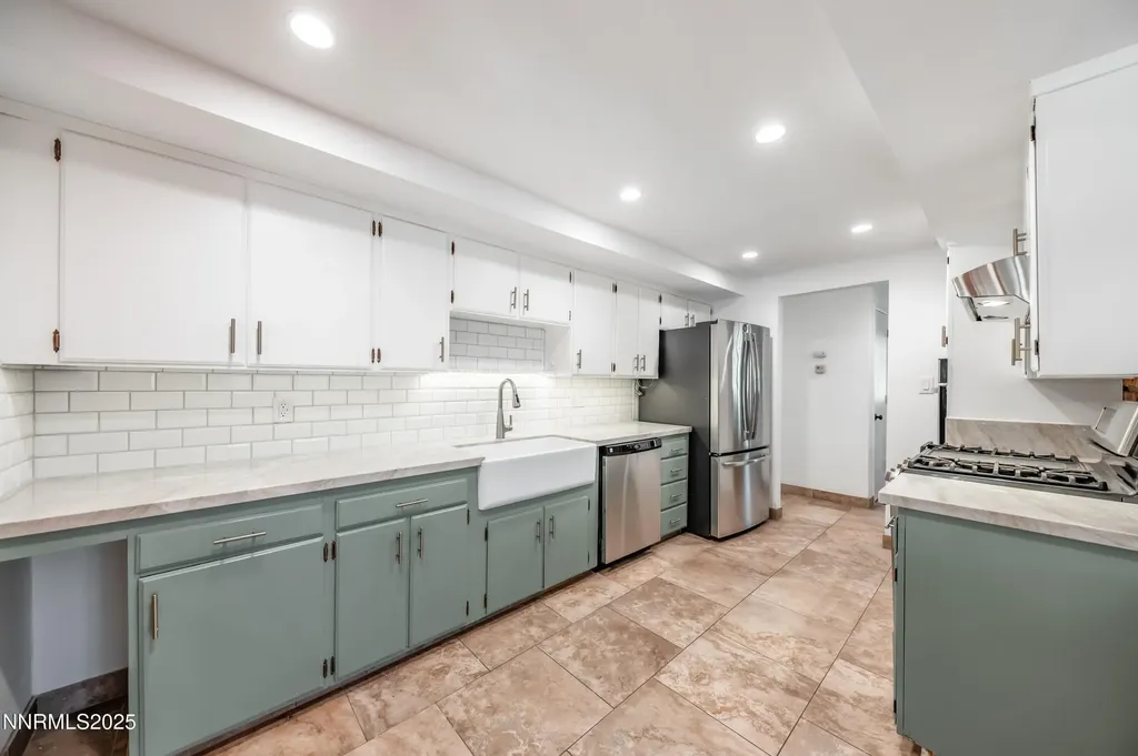 1480 Hunter Lake Reno NV 89509