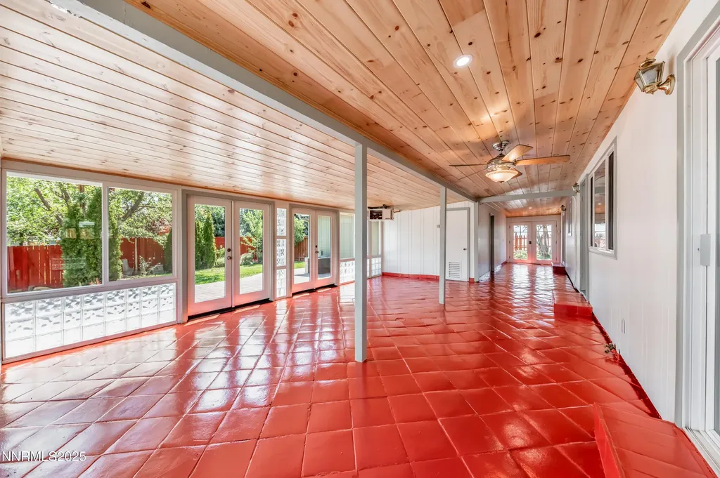 1480 Hunter Lake Reno NV 89509