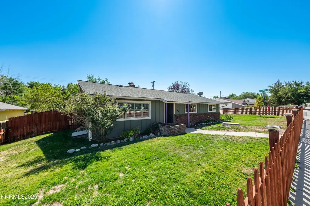1480 Hunter Lake Reno NV 89509