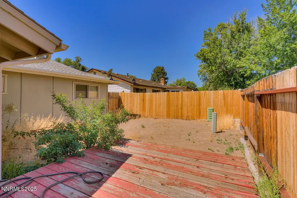360 Lincoln Sparks NV 89431
