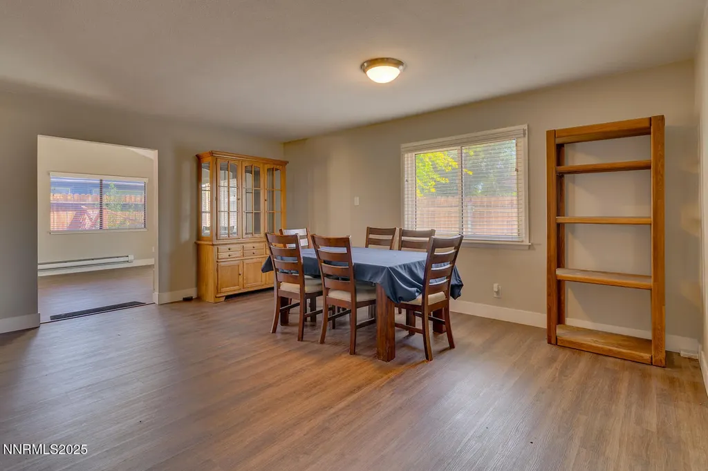 360 Lincoln Sparks NV 89431