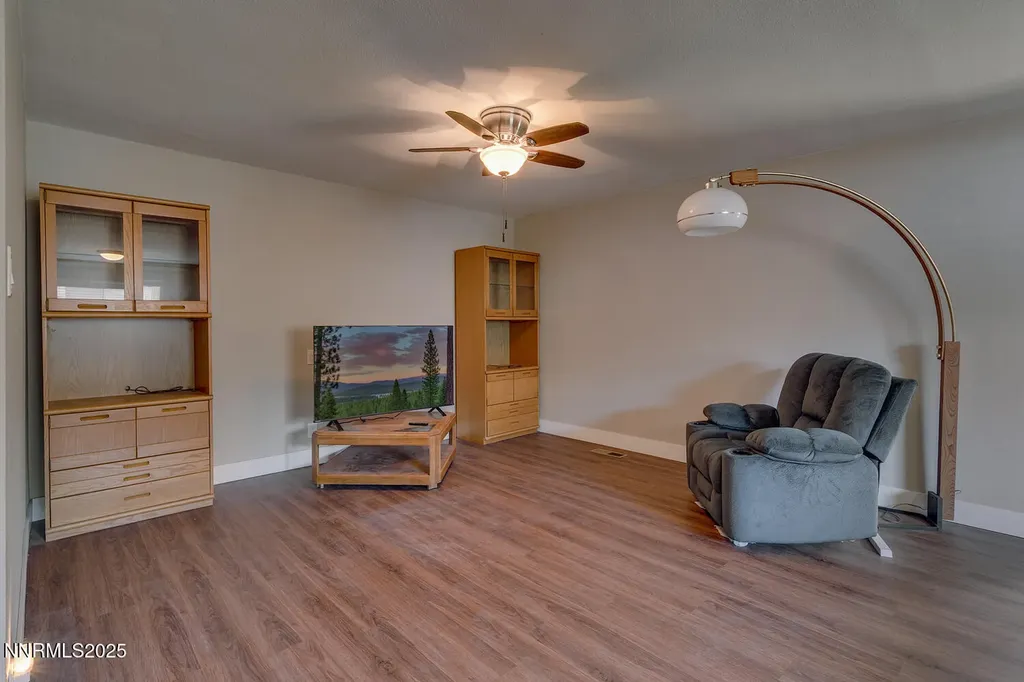 360 Lincoln Sparks NV 89431