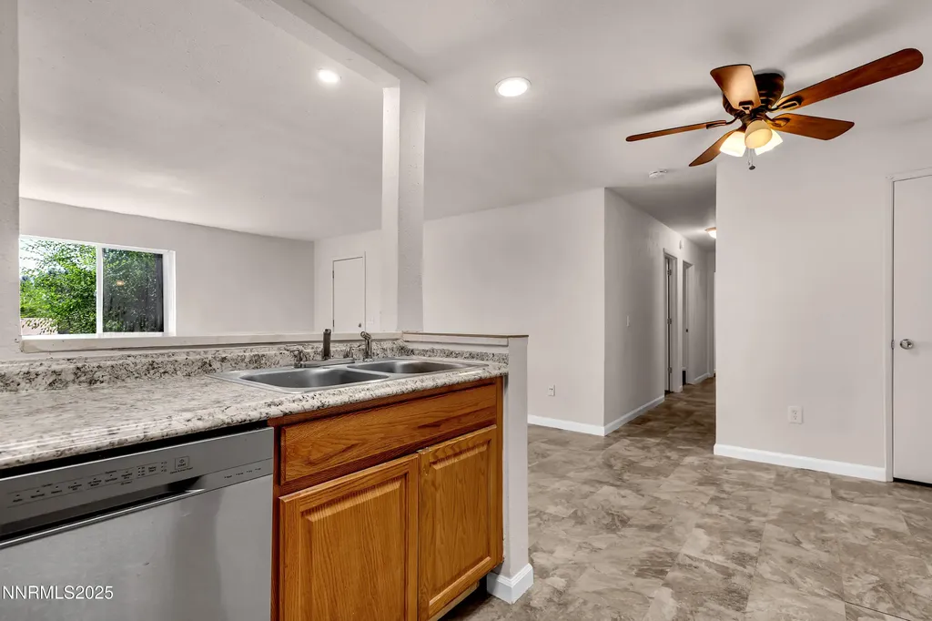 2355 Tripp Reno NV 89512