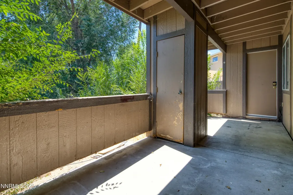 2355 Tripp Reno NV 89512