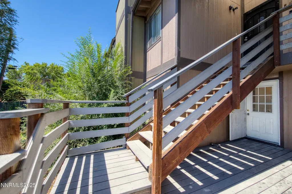 2355 Tripp Reno NV 89512