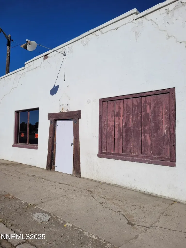 44 Railroad Winnemucca NV 89445