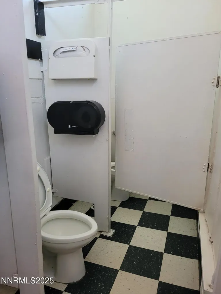 44 Railroad Winnemucca NV 89445