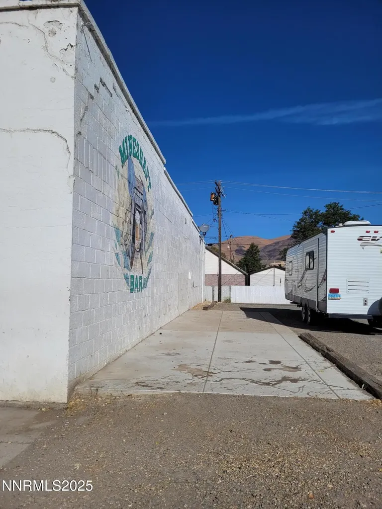 44 Railroad Winnemucca NV 89445