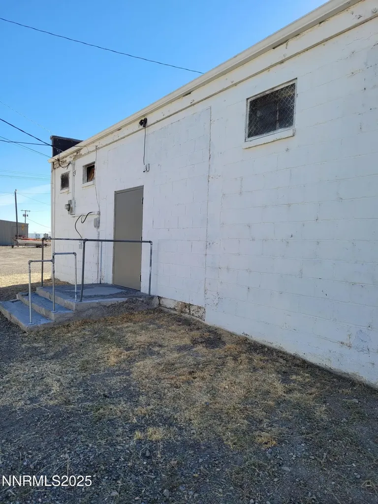 44 Railroad Winnemucca NV 89445