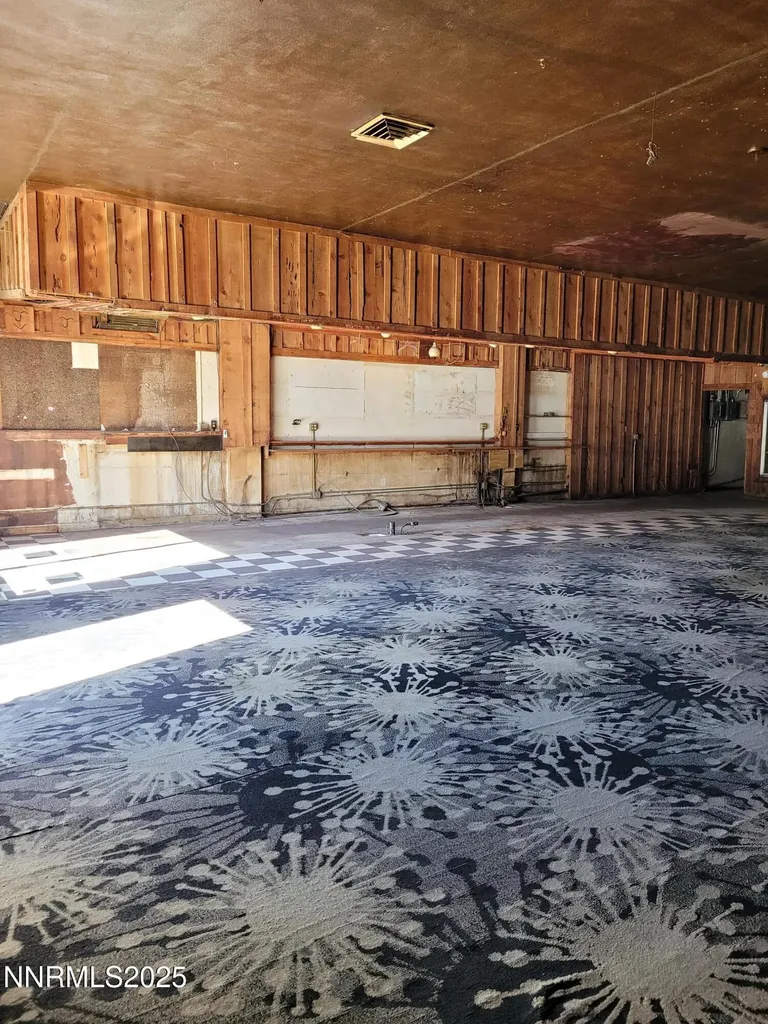 44 Railroad Winnemucca NV 89445