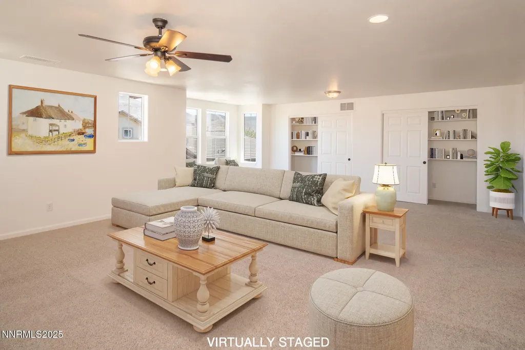 2085 Long Hollow Reno NV 89521