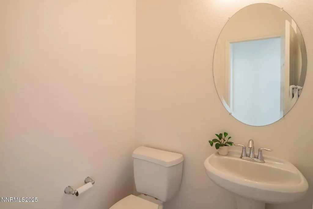 2085 Long Hollow Reno NV 89521