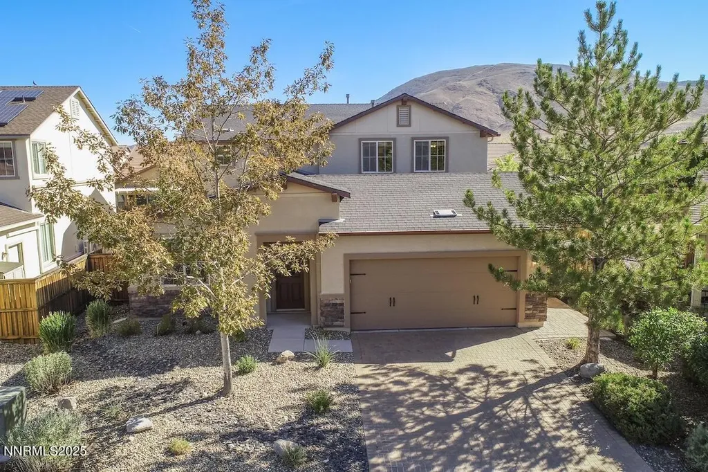 2085 Long Hollow Reno NV 89521