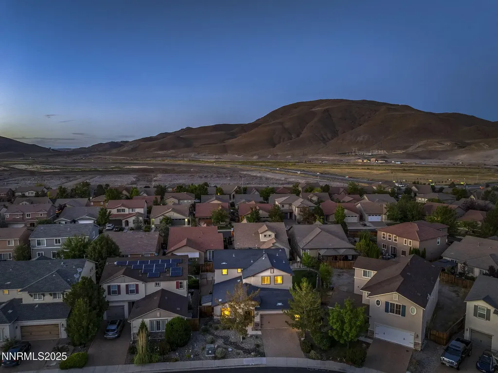 2085 Long Hollow Reno NV 89521