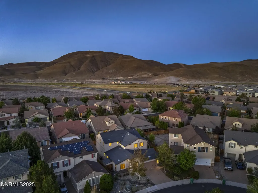 2085 Long Hollow Reno NV 89521