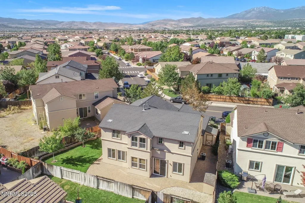 2085 Long Hollow Reno NV 89521