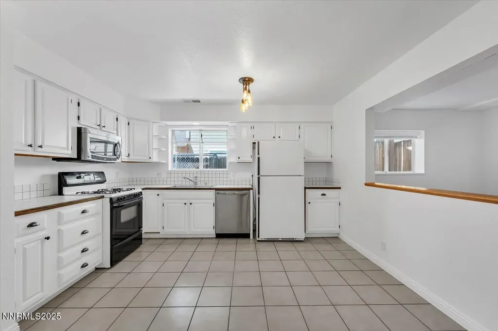 531 Tarn Reno NV 89503